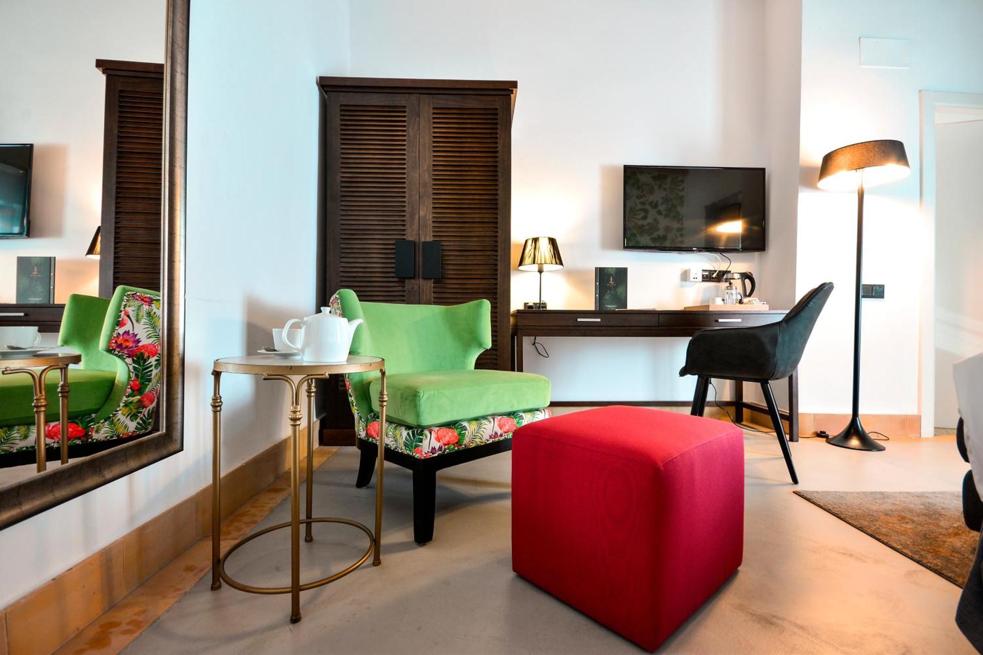 Hotel Legado Alcazar (Adults Only) Sevilla Eksteriør bilde